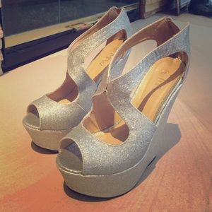 Silver sparkly wedges, super sexy! NWOT