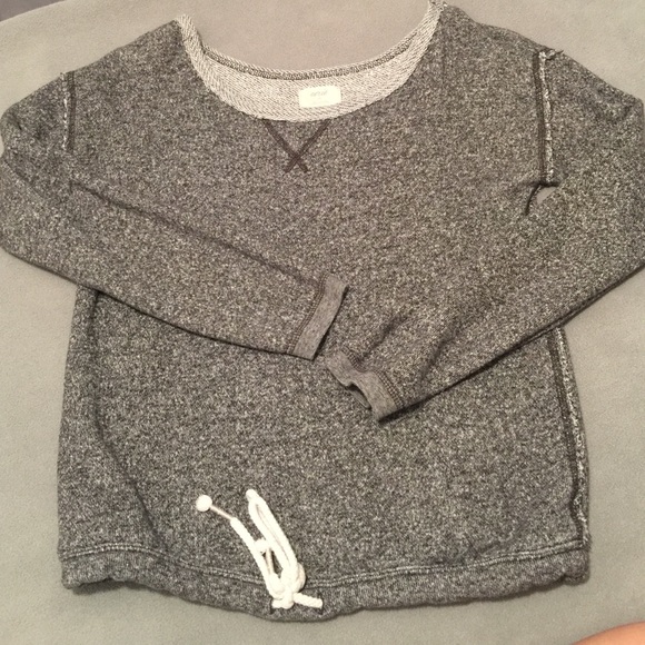 GREY AERIE SWEATER