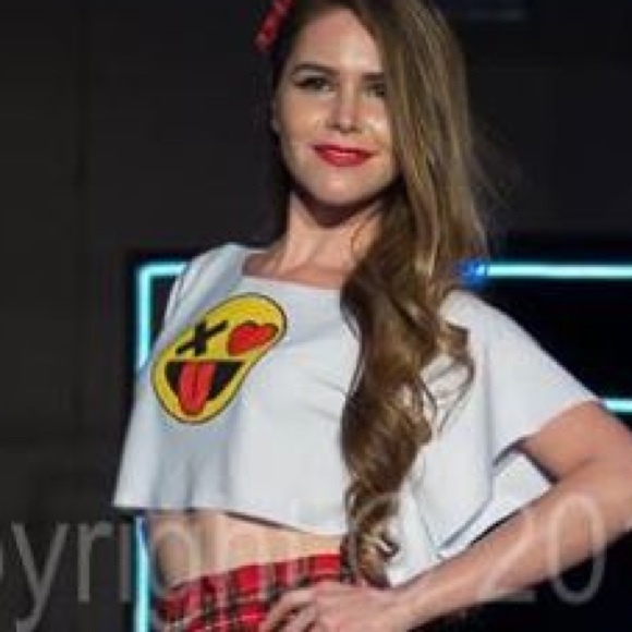 Custom Couture Smiley Emoji Top - Picture 4 of 4