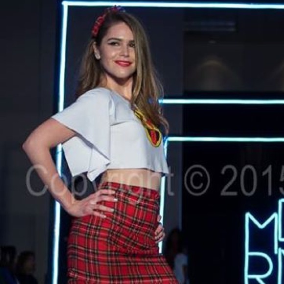 Custom Couture Emoji Top - Picture 4 of 4