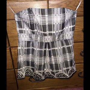 White House Black Market top size 6