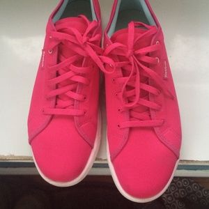 Pink reebok shoes