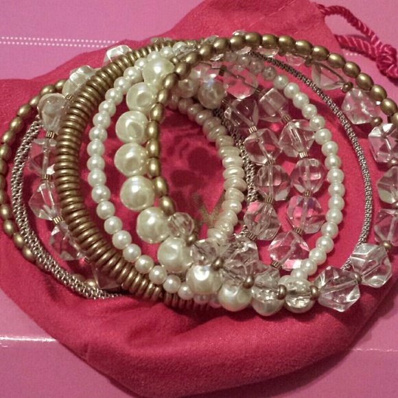 Silpada Practical Pearls Bracelet