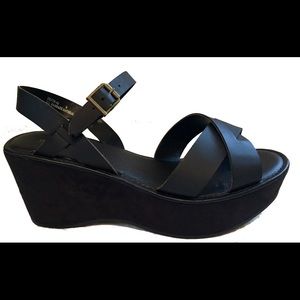 BRAND NEW* BAMBOO SUMMER PLATFORMS