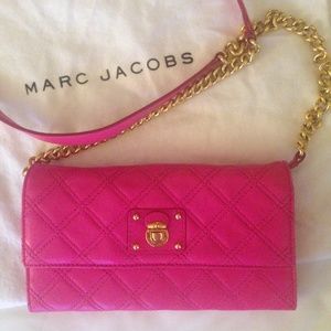 🚫SOLD🚫Marc Jacobs Crossbody Wallet on Chain