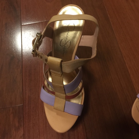 SOLD on TRADESY - Picture 2 of 4