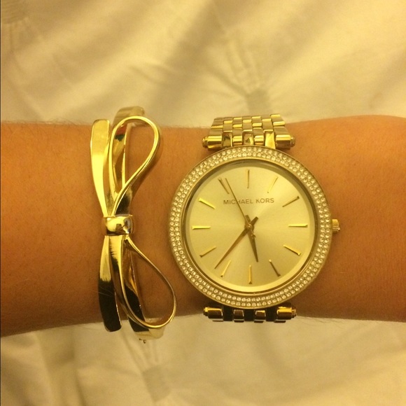 Gold Bow Bracelet