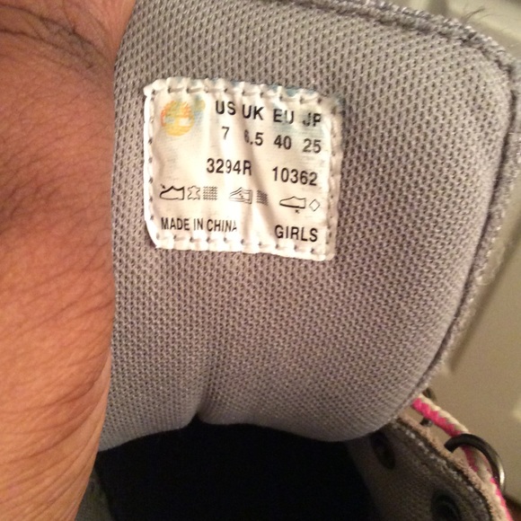 Pink and grey timberland - Picture 4 of 4