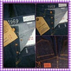 Sold**Gap button fly jeans
