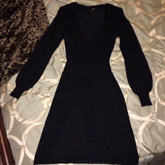 Sexy black dress!