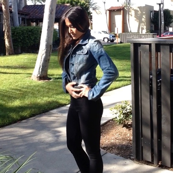 Eagle emblazoned crop jean jacket - Picture 2 of 4