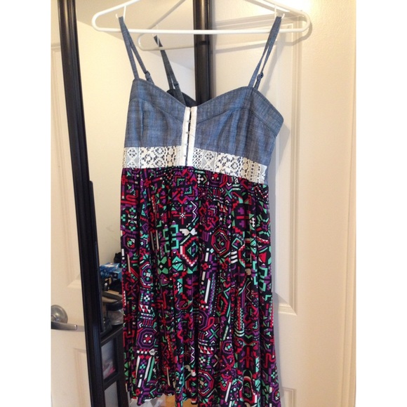 Empyre Clara Chabray & Tribal Print Dress