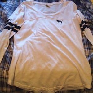 Vs PINK white longsleeve tee and vneck bundle