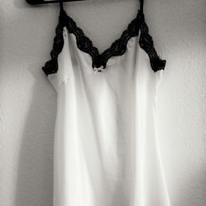 Victoria's secret lace trimp slip size L