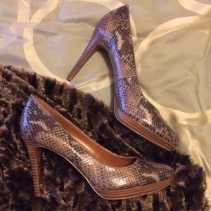 Nine West Brown Snakeskin Pumps