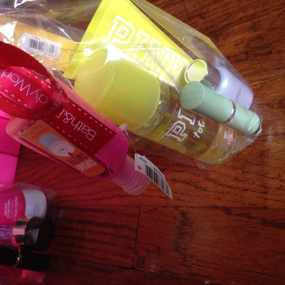 Beauty goodie bags! - Picture 3 of 3