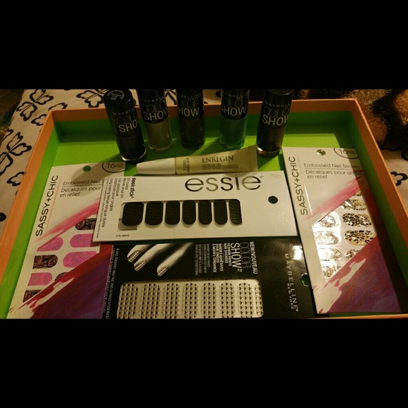 Maybelline Other - Brand New Nail Bundle