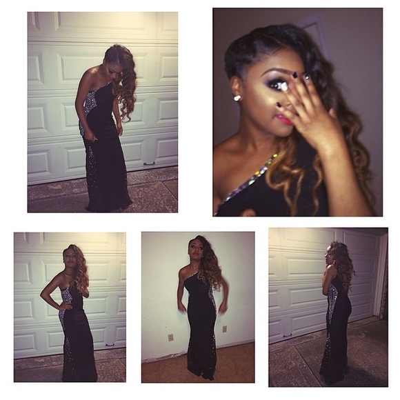 Prom dress - Picture 3 of 3