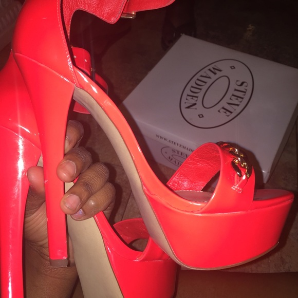 👠 Orange Neon Pumps 😱 - Picture 4 of 4