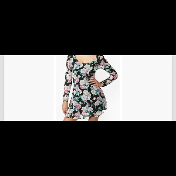 Nasty Gal Dresses & Skirts - Nasty Gal Floral Tunic Dress
