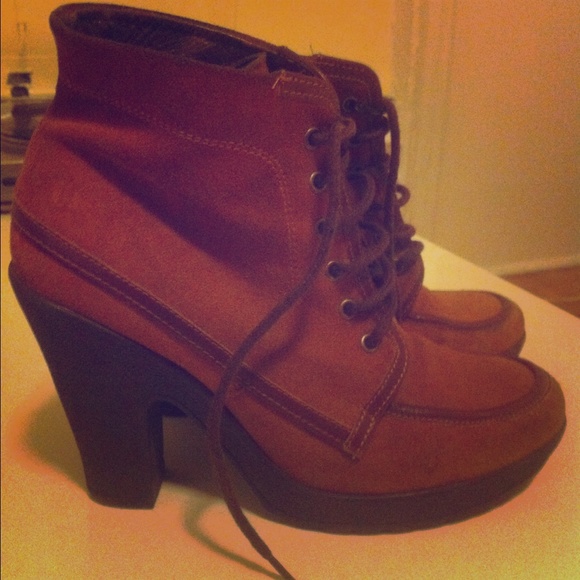 Dimension Azul brown booties from Argentina!