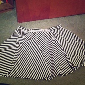 Black and white skater skirt in great condition