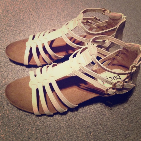 Bucco Shoes - Bucco Celosia Wedge Sandal