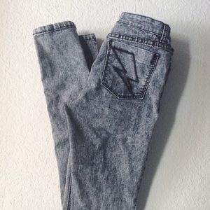 ⚡️Gray Acid Washed Jeans ⚡️