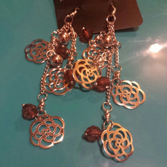 Dangling earrings