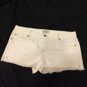 White Frayed Short Aeropostale Shorts