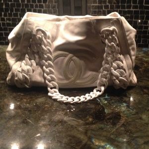 Chanel purse