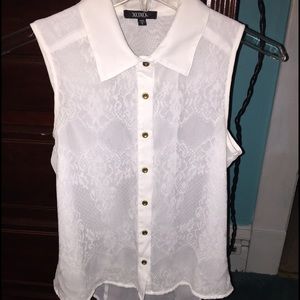 white sleeveless blouse