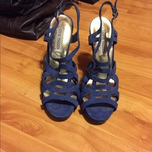 Makel Steve Madden blue heels