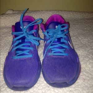 Jellyfish Kobe 6 size 4y