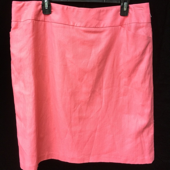 CLOSET CLEAR OUT NWT coral colored skirt.
