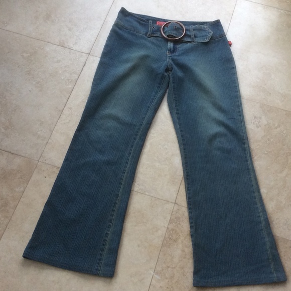 Hot Kiss Denim with great belt buckle!