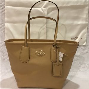 Sold!!! Coach Taxi Zip Top Leather Tote