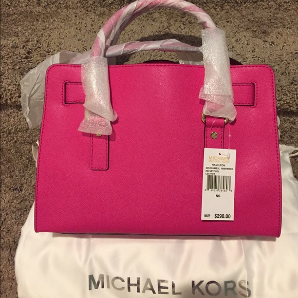 ♥️SOLD♥️Michael Kors Hamilton Raspberry - Picture 2 of 3