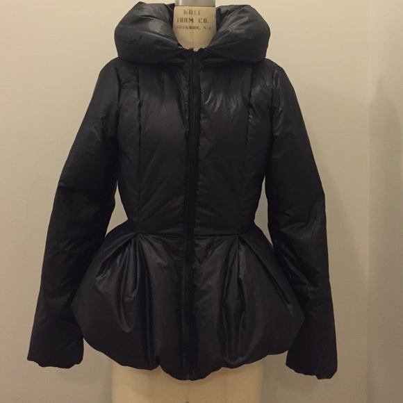 Alice + Olivia Outerwear - Puffer coat