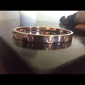 Love Bracelet. Comes with screw.