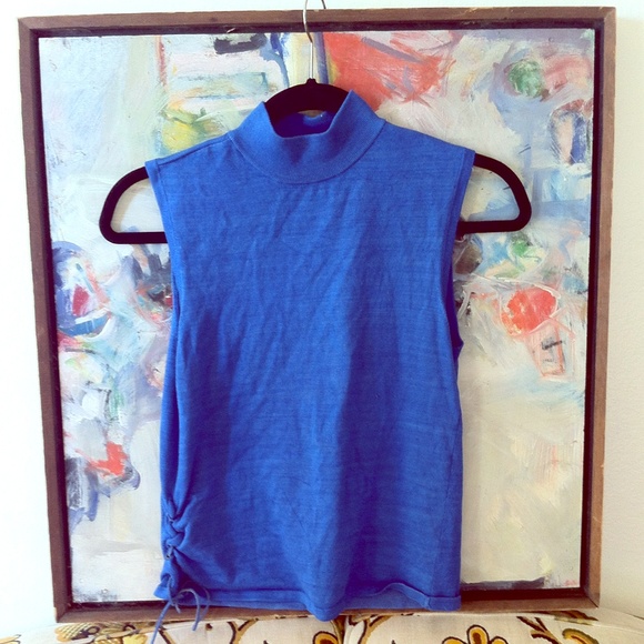 70s vibrant blue sleeveless turtleneck