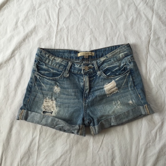 Forever 21 distressed shorts