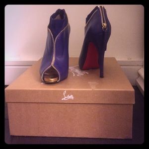 AUTHENTIC Purple Christian Louboutins