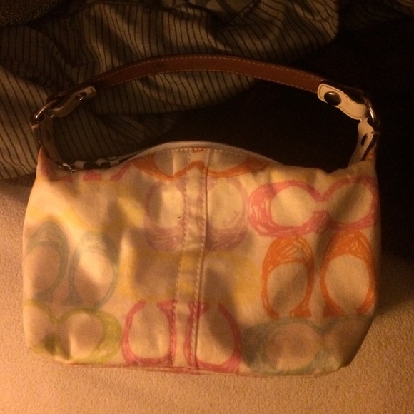 Coach purse - Picture 3 of 3