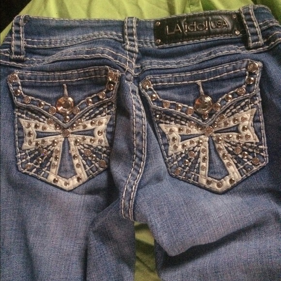 Worn once! Too big!