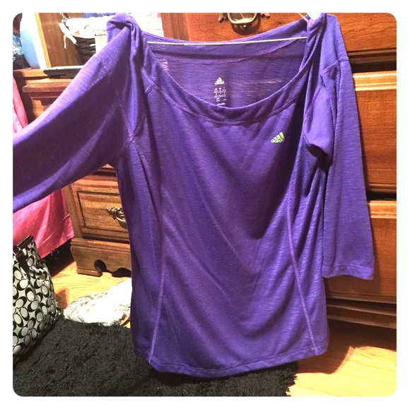 🚫 SOLD 🚫 Adidas Quarter Sleeve Top