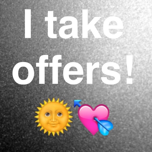 OFFERS TRYING TO CLEAN OUT CLOSET    💖💖💖💖💖