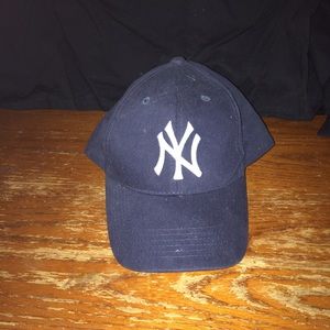 Yankee stadium cap
