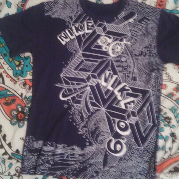 Purple Nike 6.0 3D skateboard/wave design - Picture 1 of 1