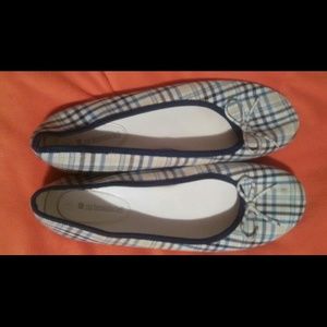 Plaid blue and yellow flate